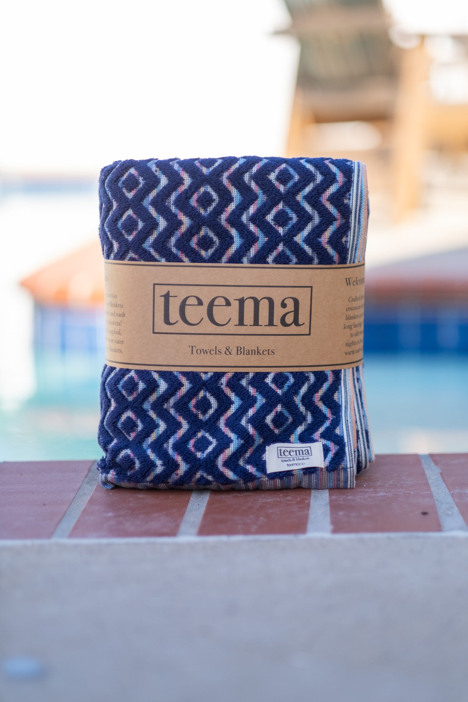The Motley Bath Sheet in Navy