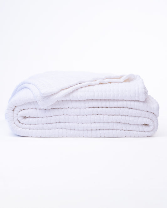 The Stitched Cotton Quilt in White