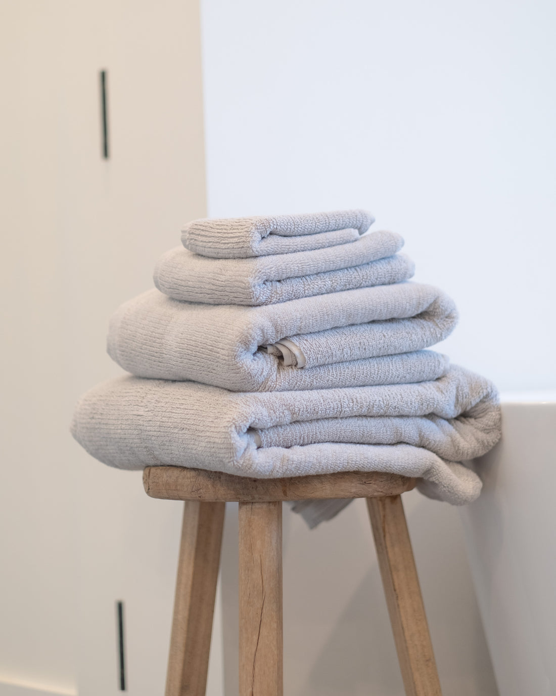 The Ribbed Washcloths in Stone