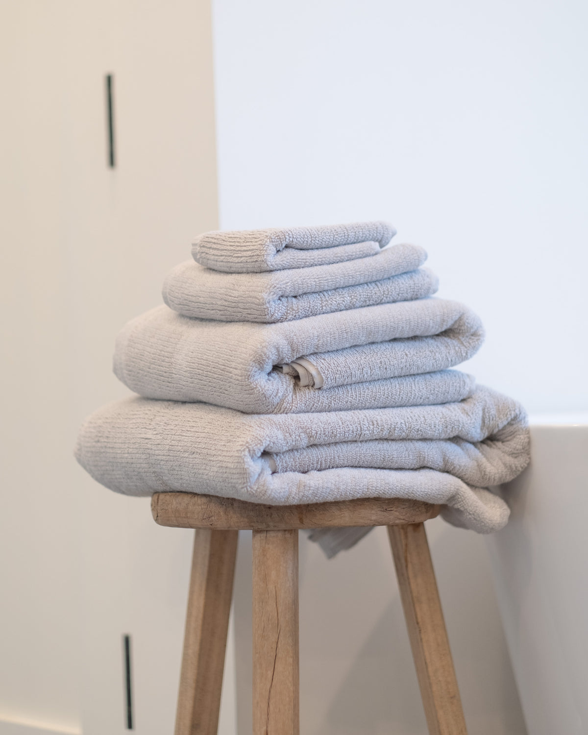 The Ribbed Washcloths in Stone