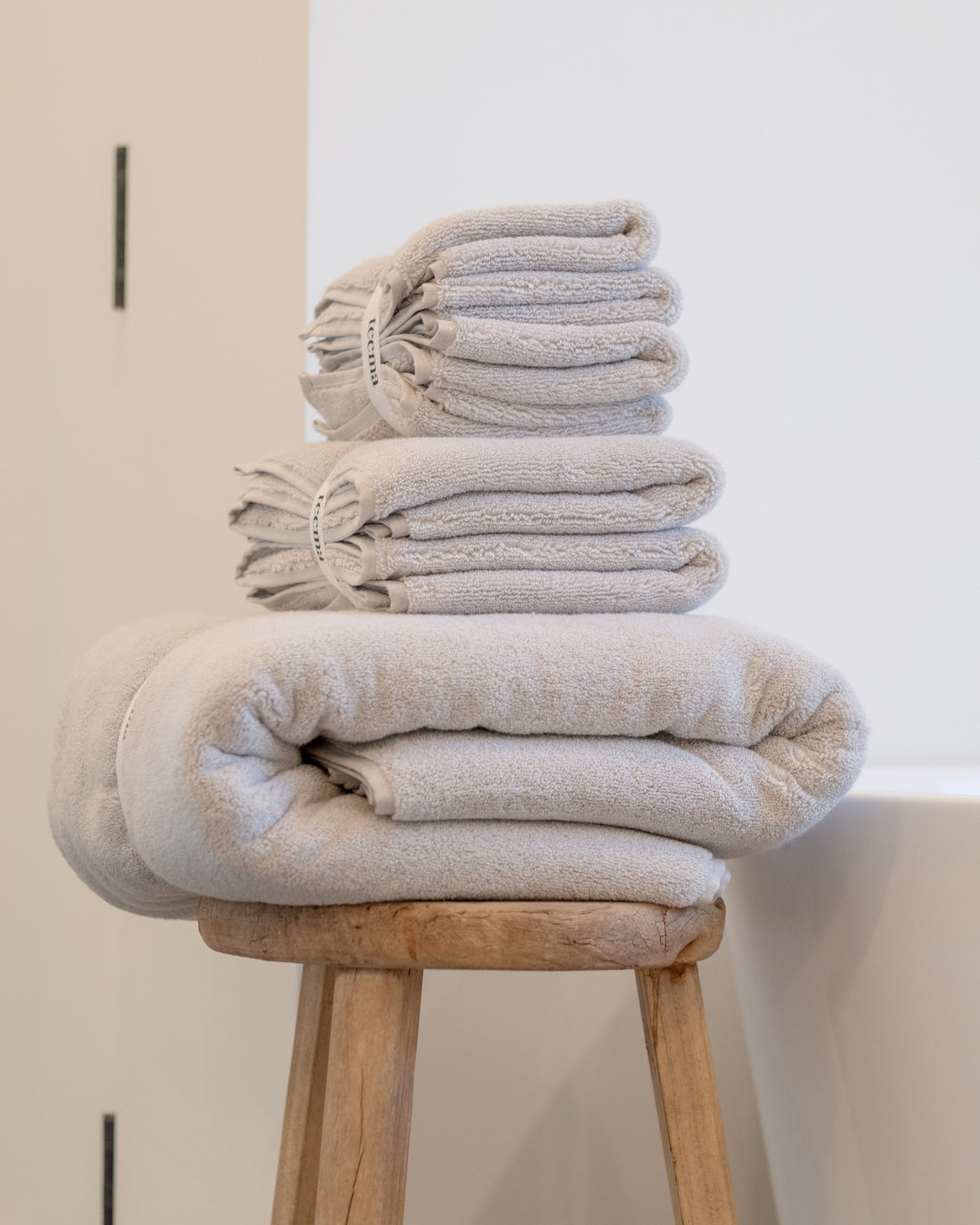 The Luxe Washcloths in Stone