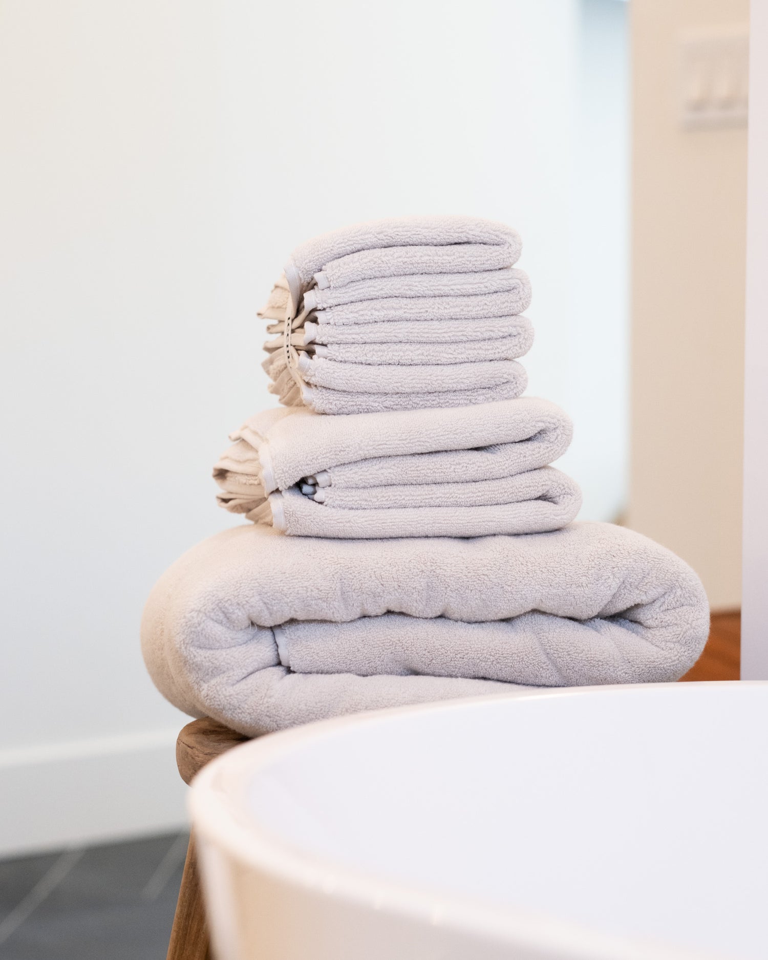 Luxe Bath Towels in Stone