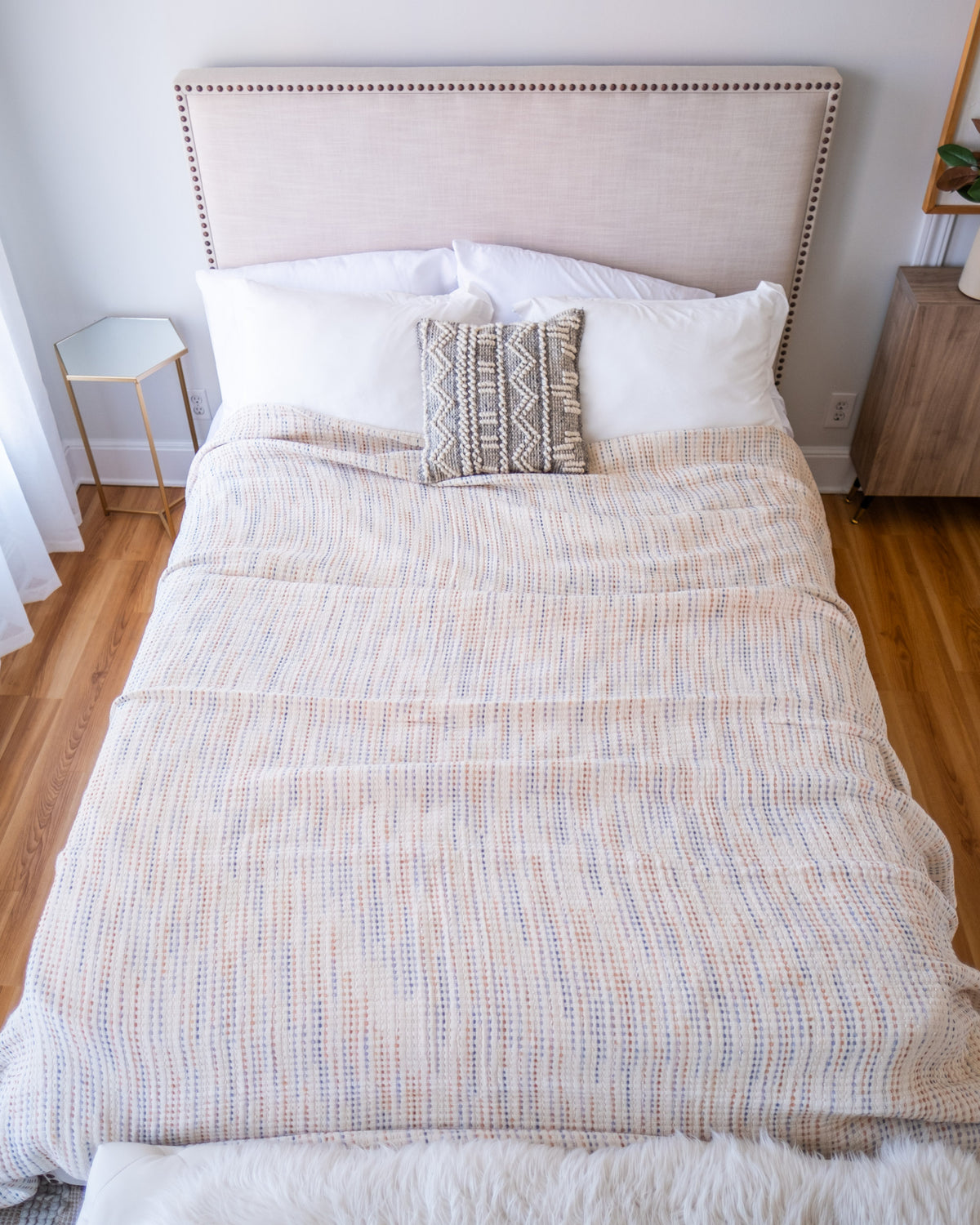 The Stitched Cotton Quilt in Rainbow
