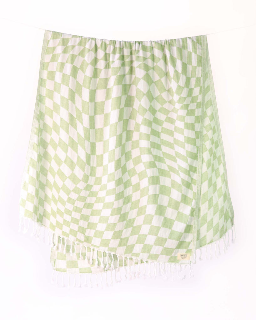 The Olive Checkmate teema towel